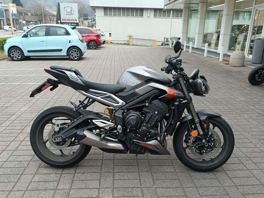 STREET TRIPLE 765