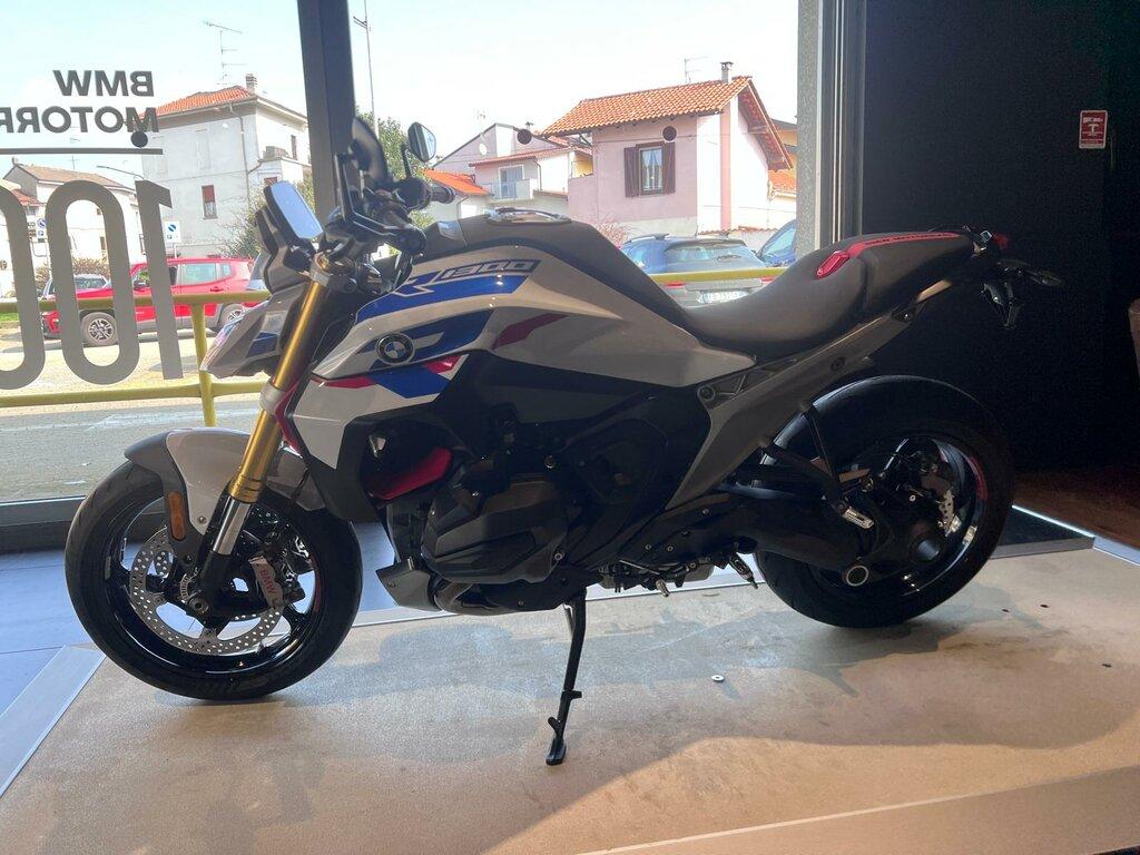 R 1300 R
