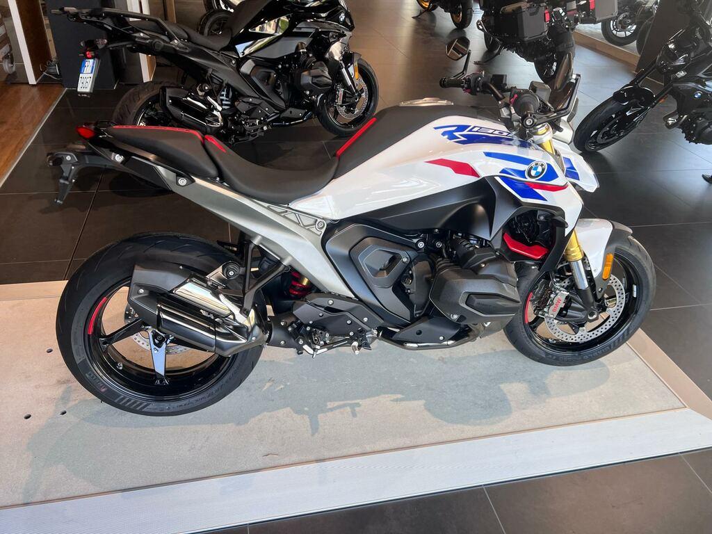 R 1300 R