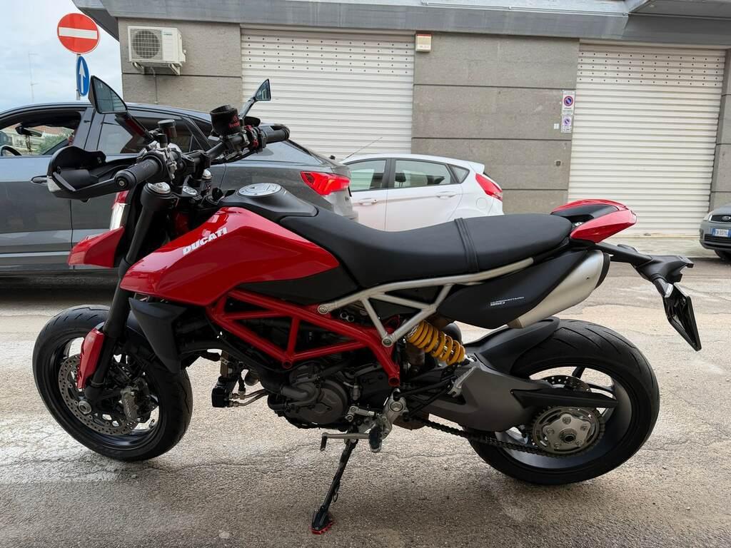 HYPERMOTARD 950