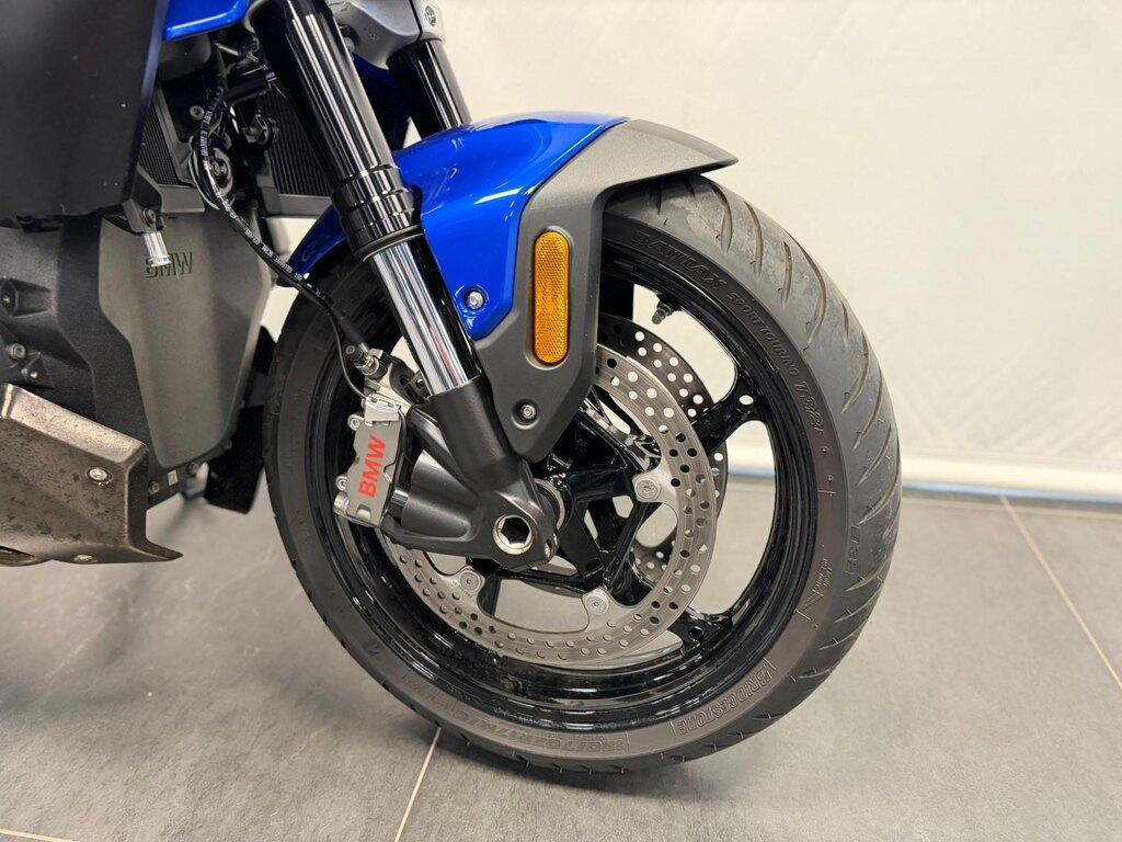 R 1300 R