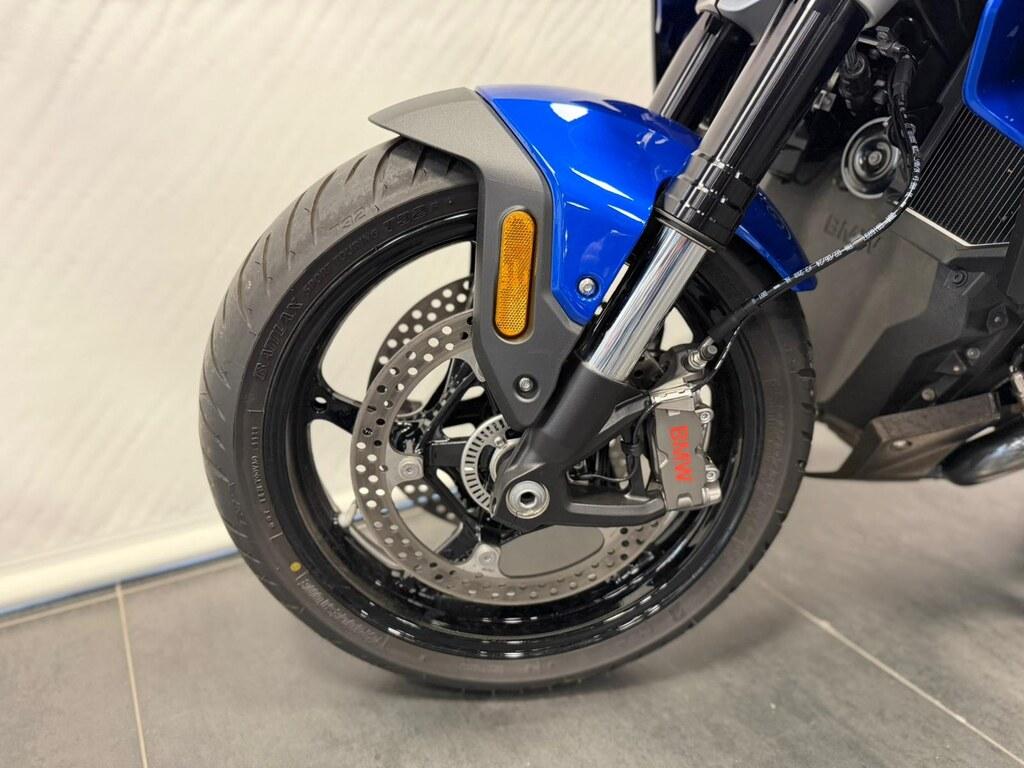 R 1300 R