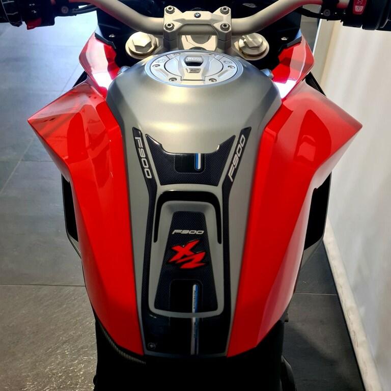 F 900 XR