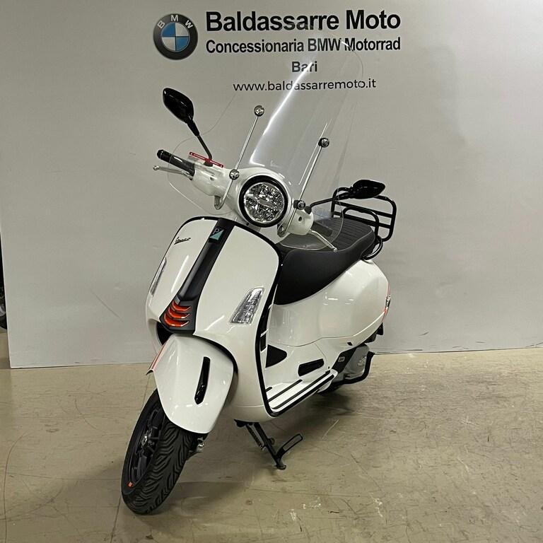 VESPA GTS 125