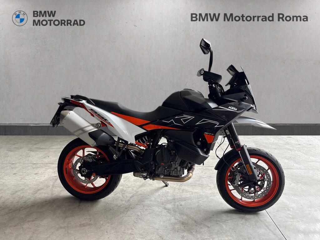 890 SMT