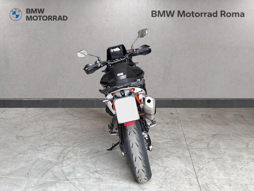 890 SMT