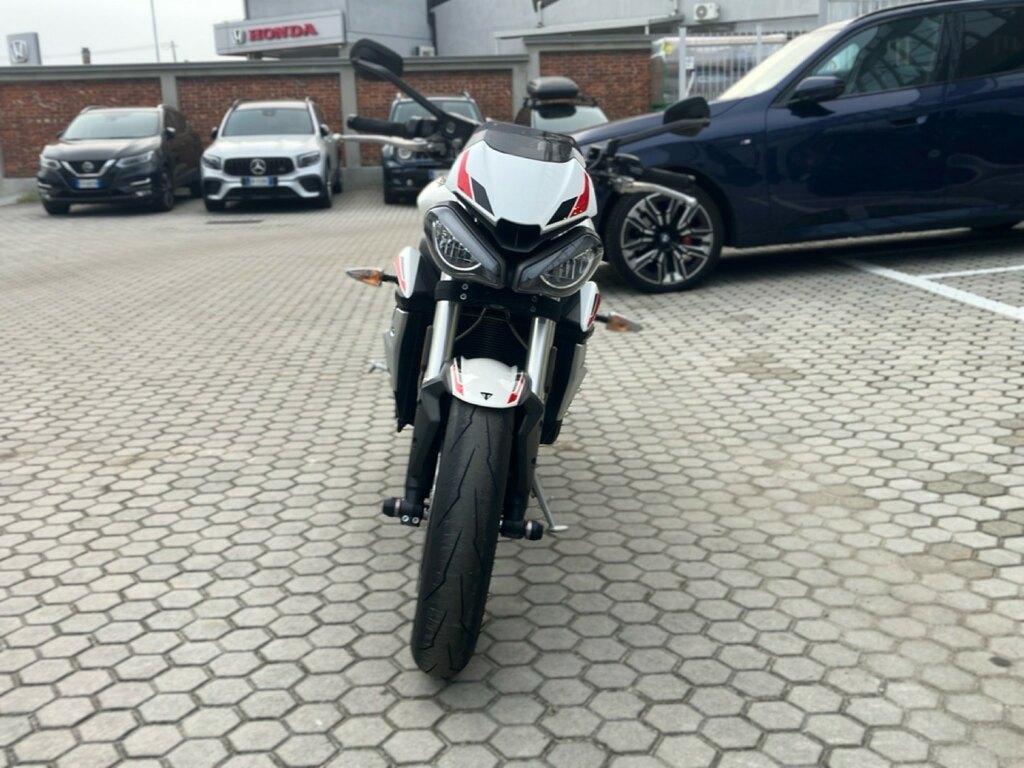 STREET TRIPLE 765