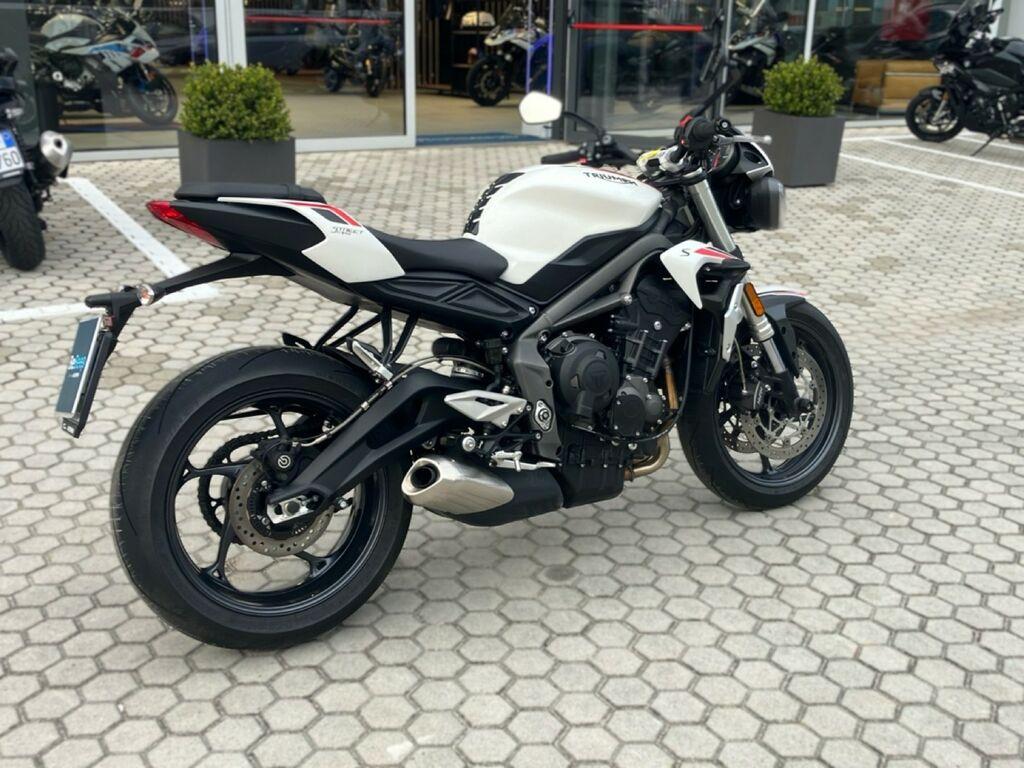 STREET TRIPLE 765