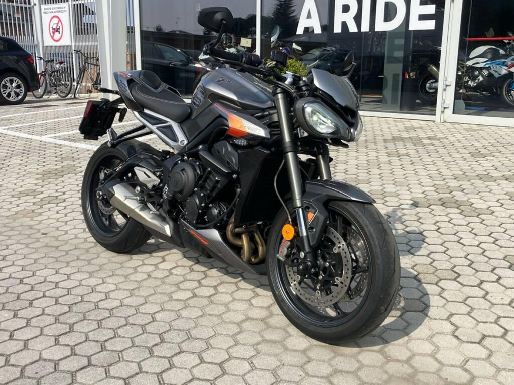 STREET TRIPLE 765