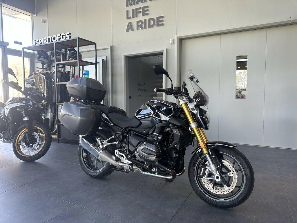 R 1200 R