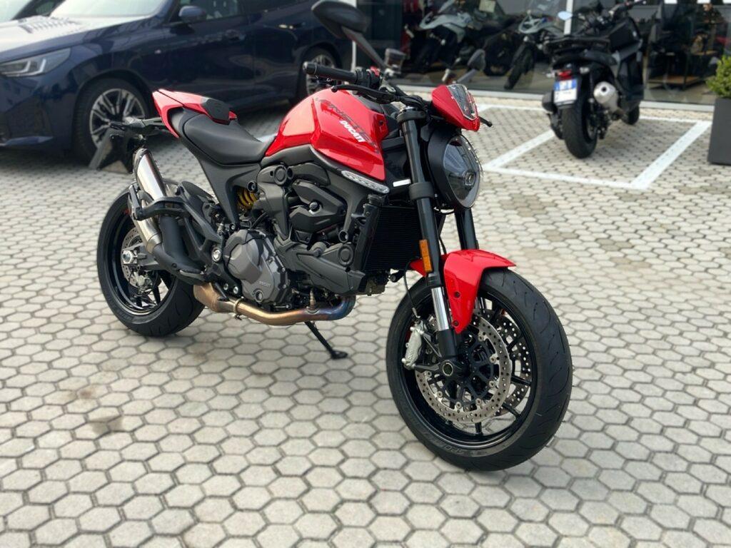 MONSTER 950