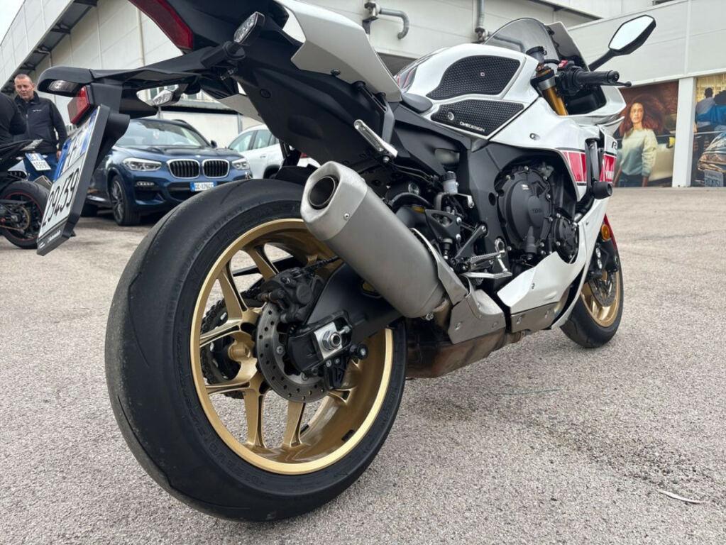 YZF R1 1000