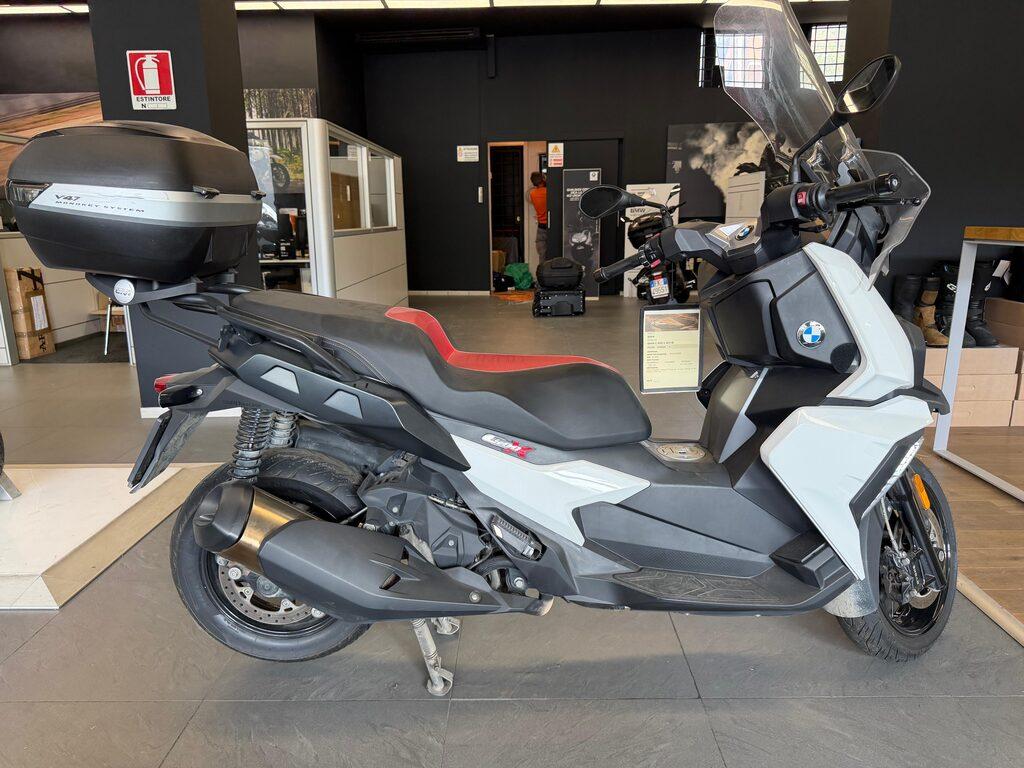 C 400 X