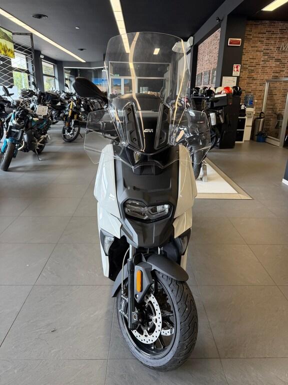 C 400 X