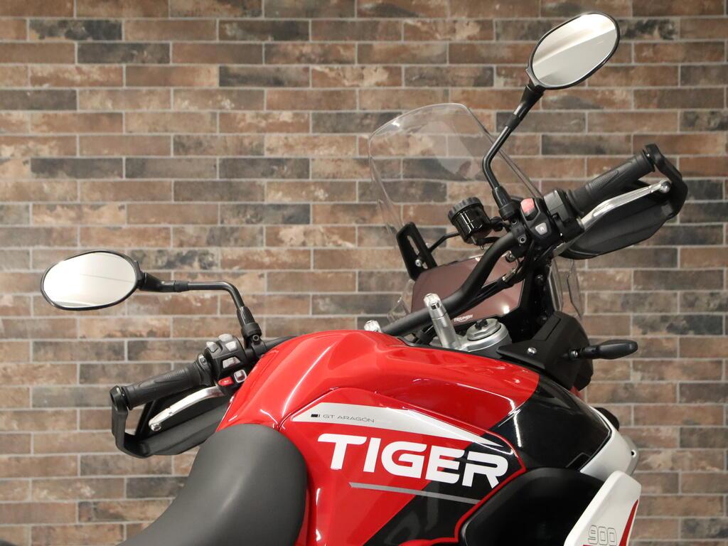 TIGER 900