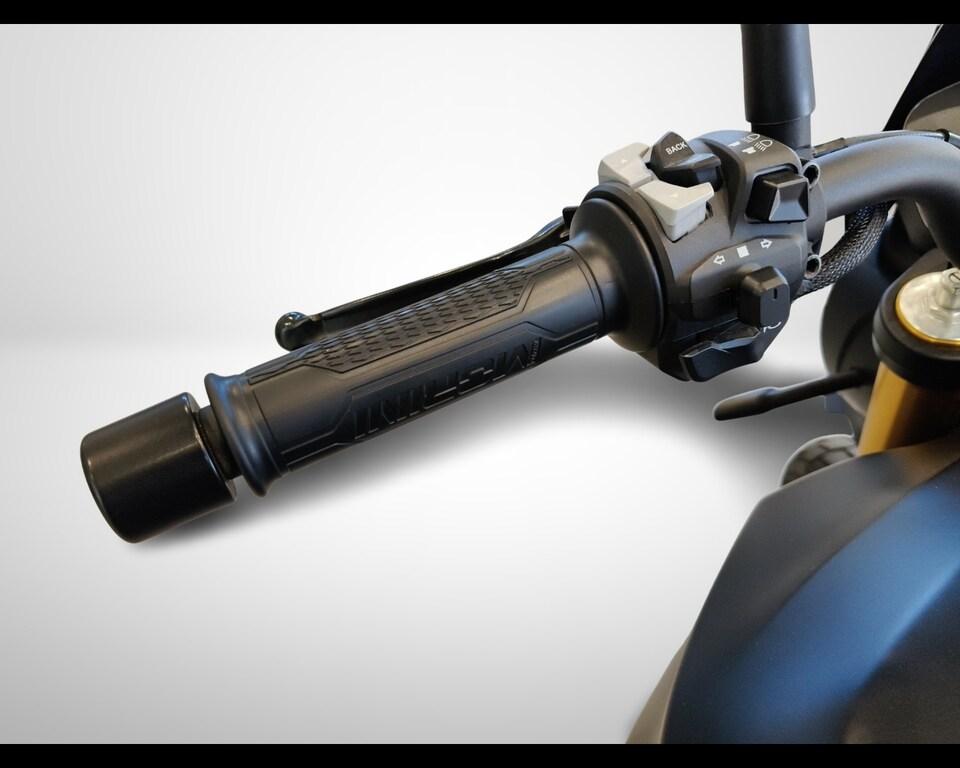 SEIEMMEZZO SCR 650