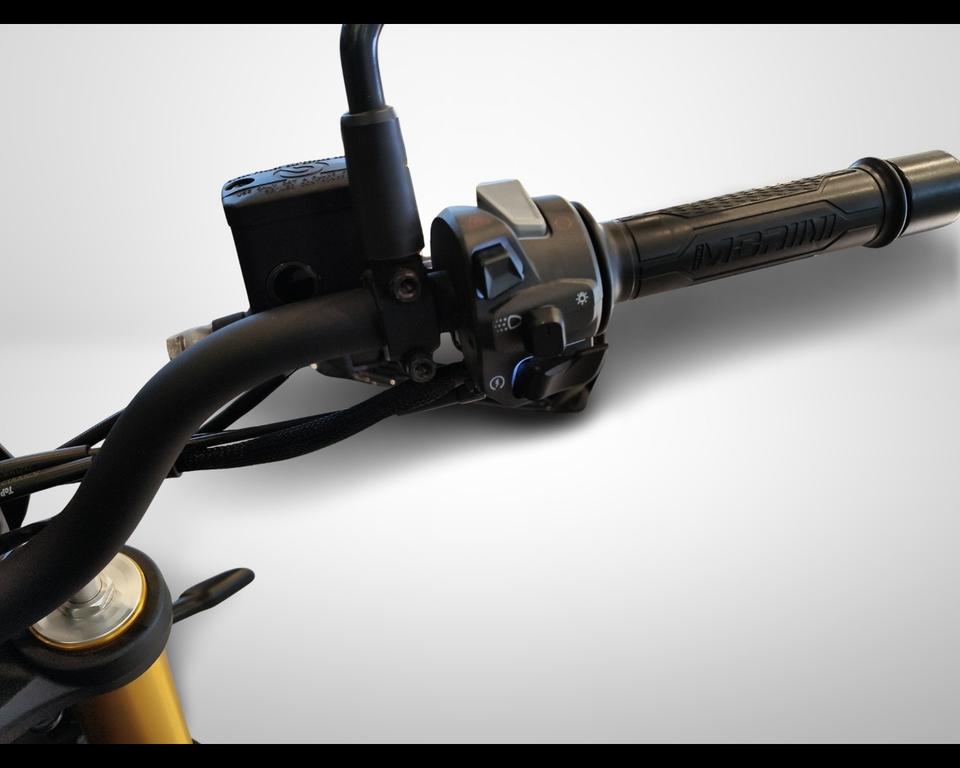 SEIEMMEZZO SCR 650