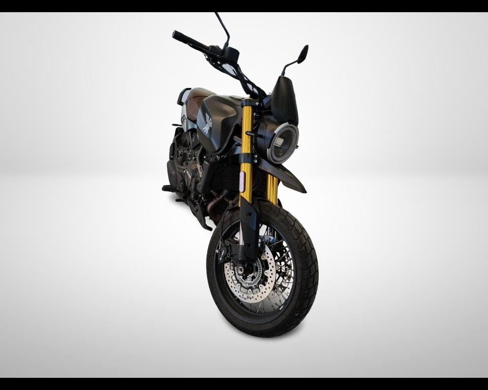 SEIEMMEZZO SCR 650