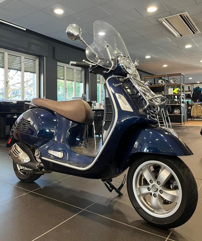 VESPA GTS 300