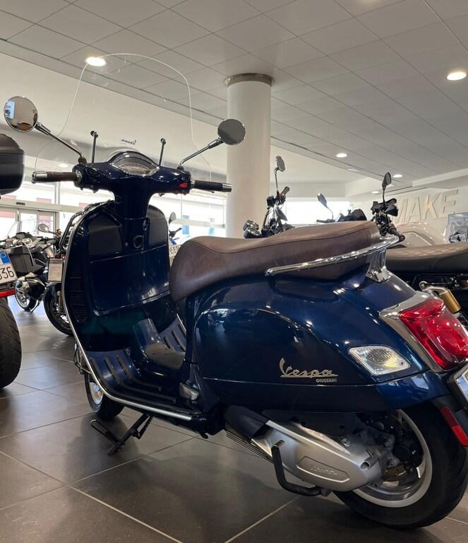 VESPA GTS 300