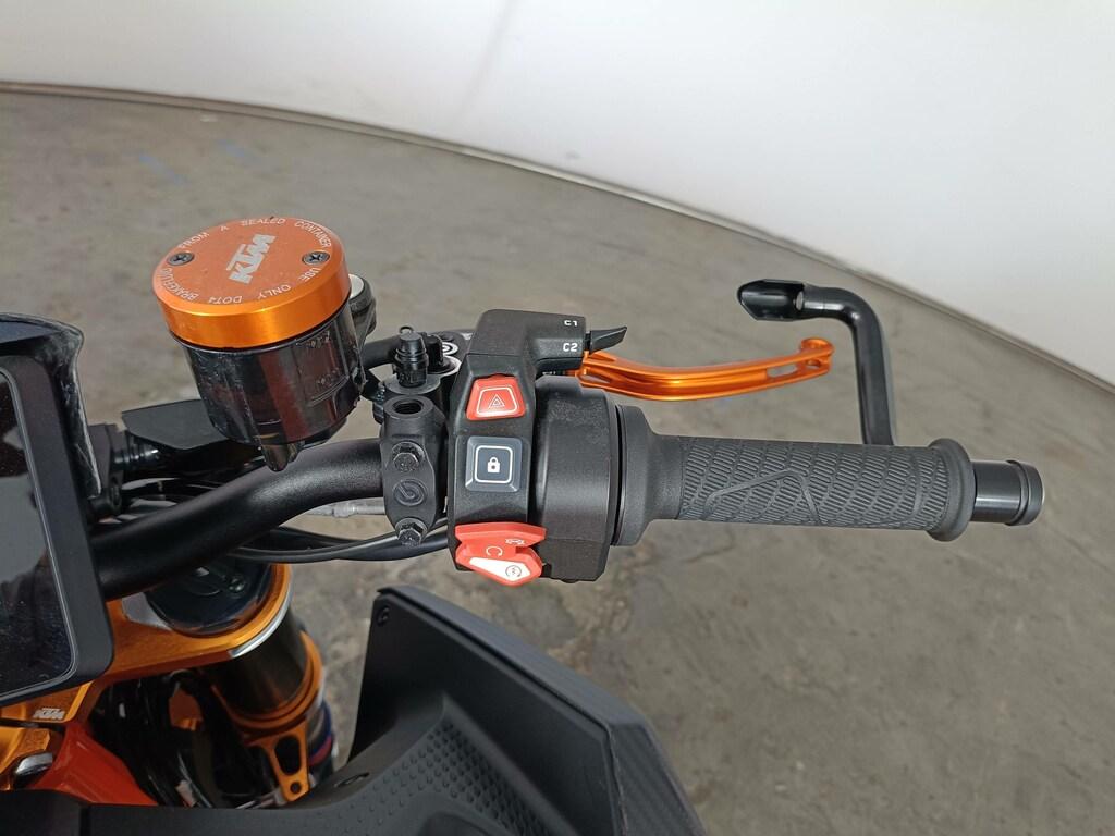 1390 SUPER DUKE