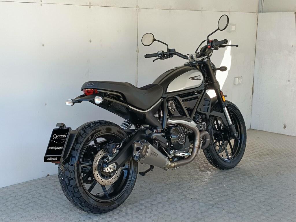 SCRAMBLER 800