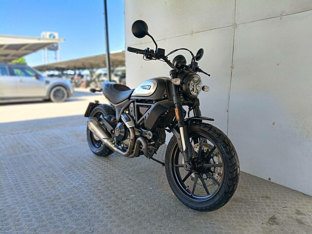 SCRAMBLER 800