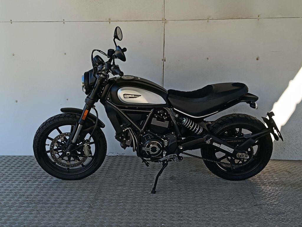 SCRAMBLER 800