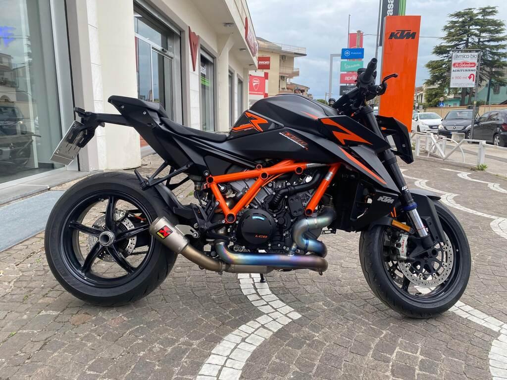 1390 SUPER DUKE