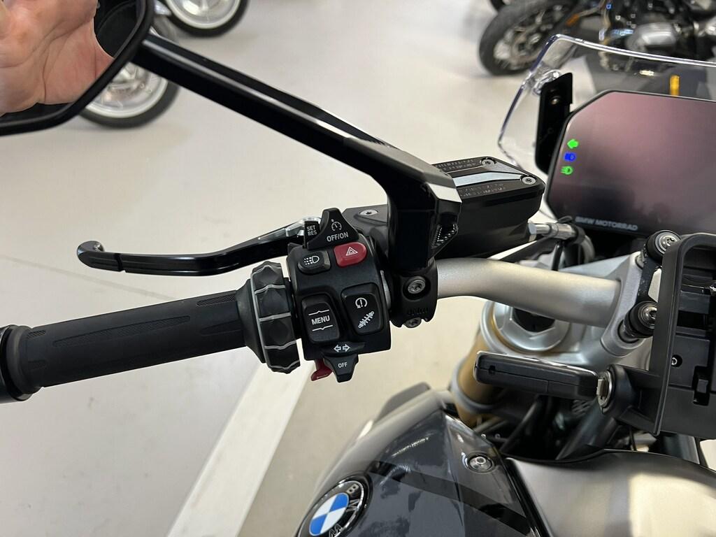 R 1250 R