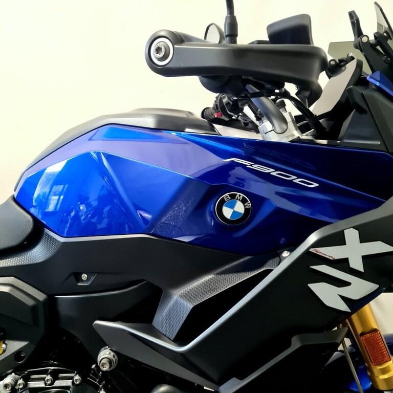 F 900 XR