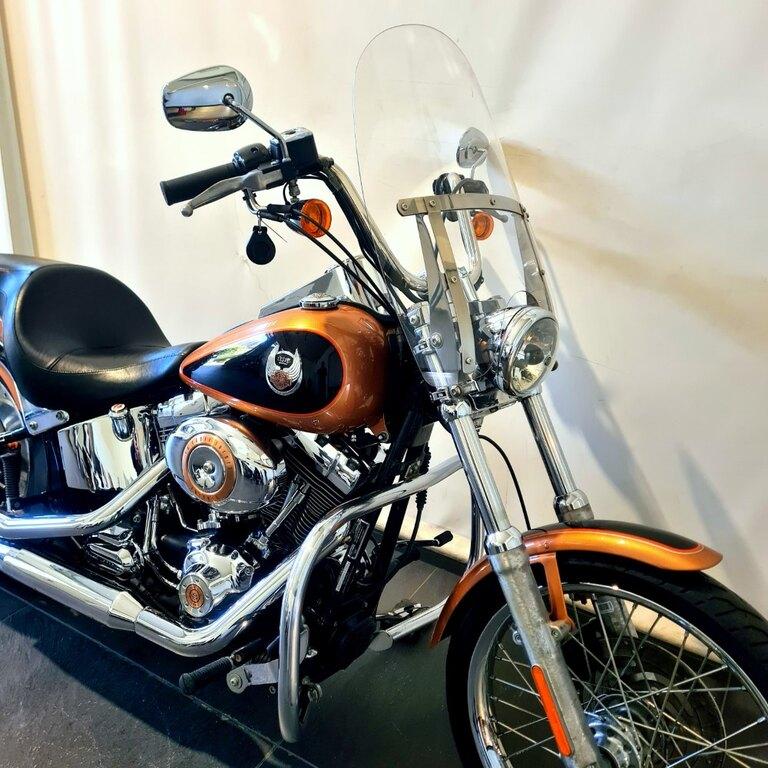 SOFTAIL 1584