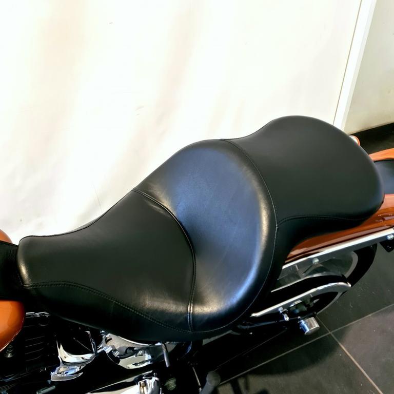 SOFTAIL 1584