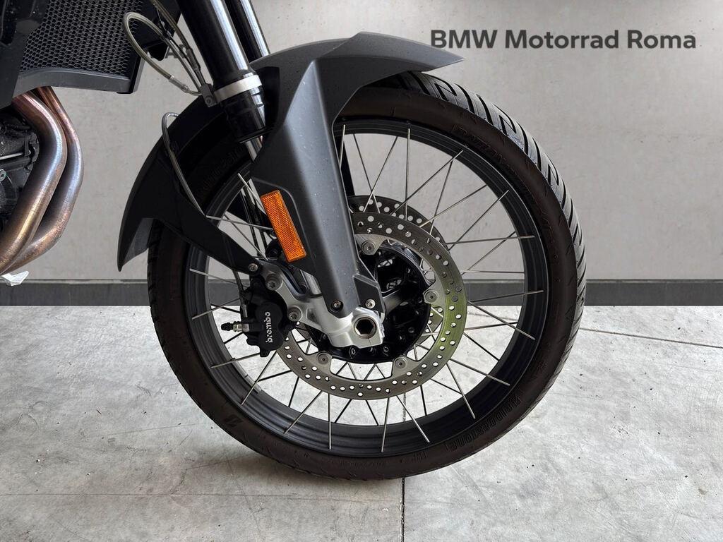F 900 GS