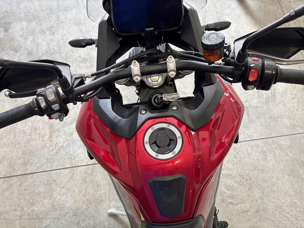 TIGER 900