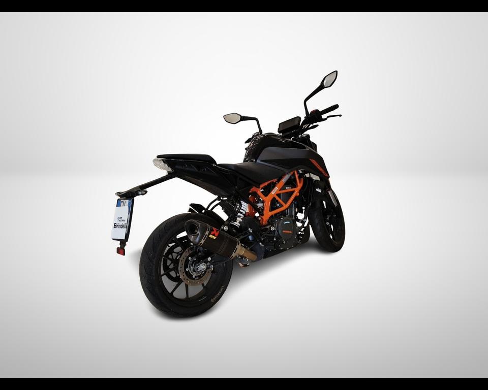 390 DUKE