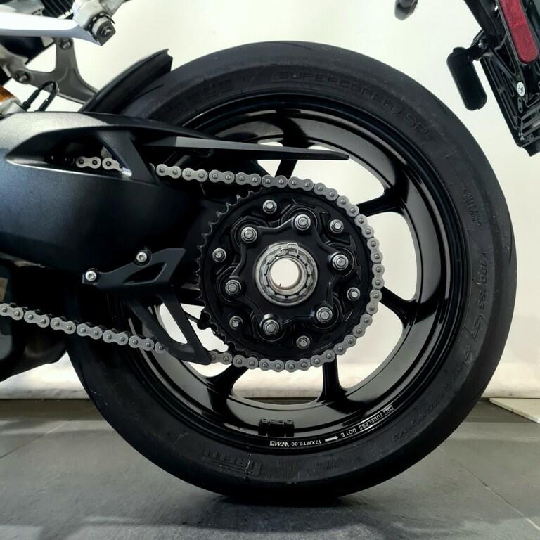 SPEED TRIPLE 1200