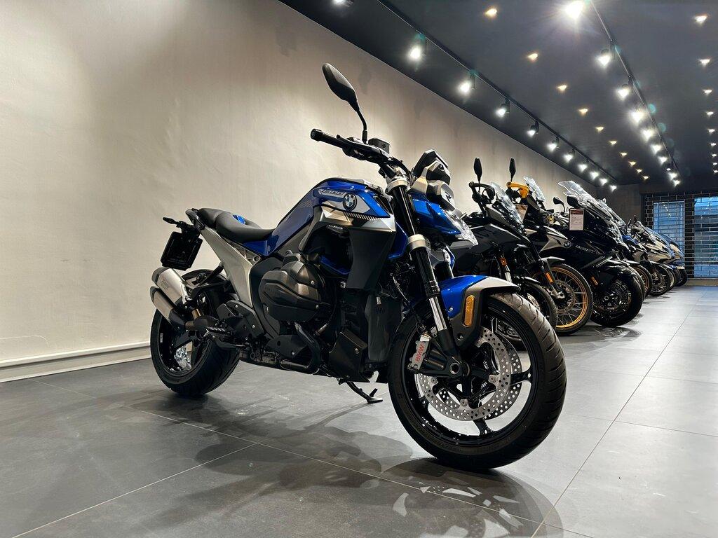 R 1300 R