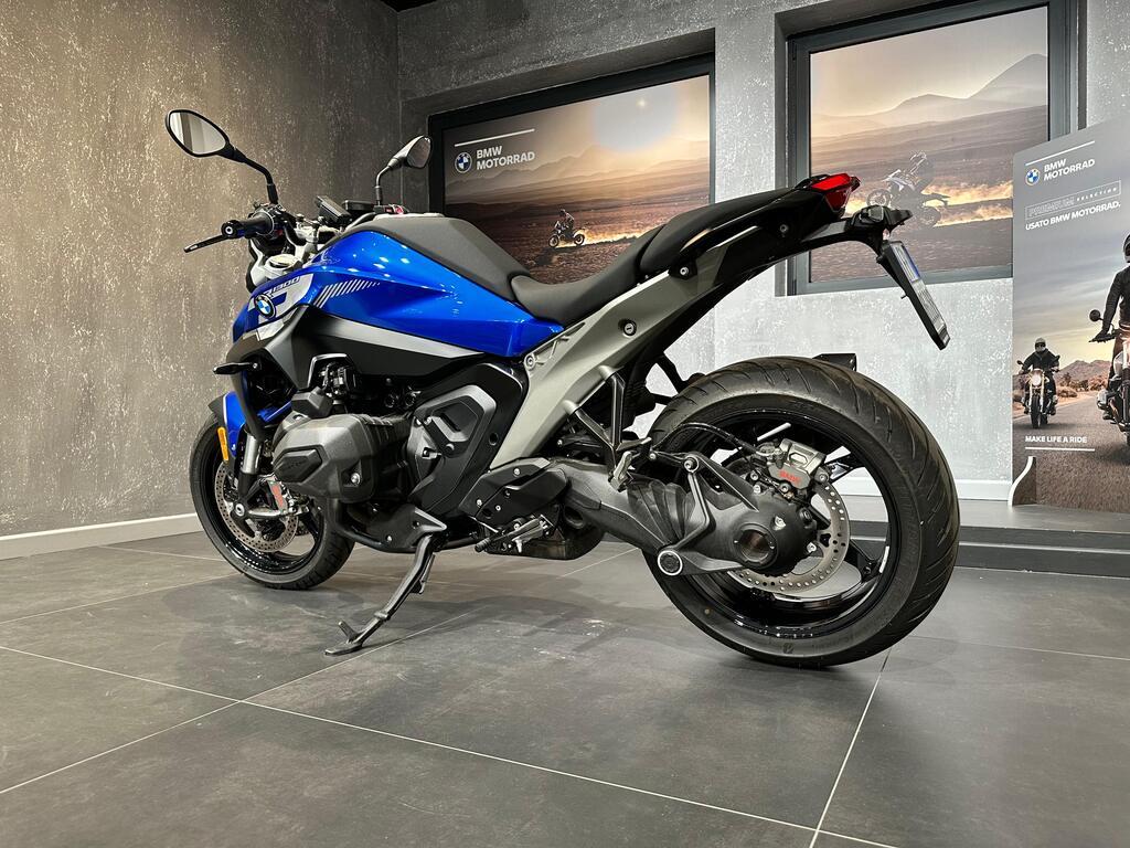 R 1300 R