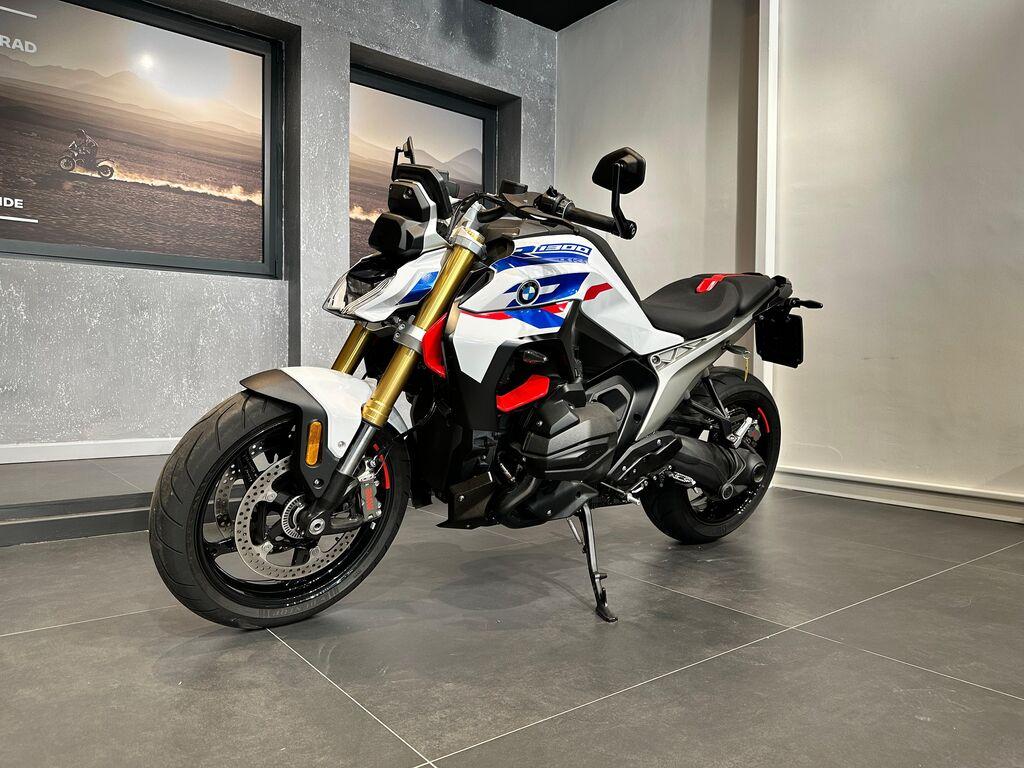 R 1300 R