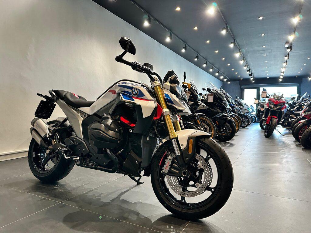 R 1300 R
