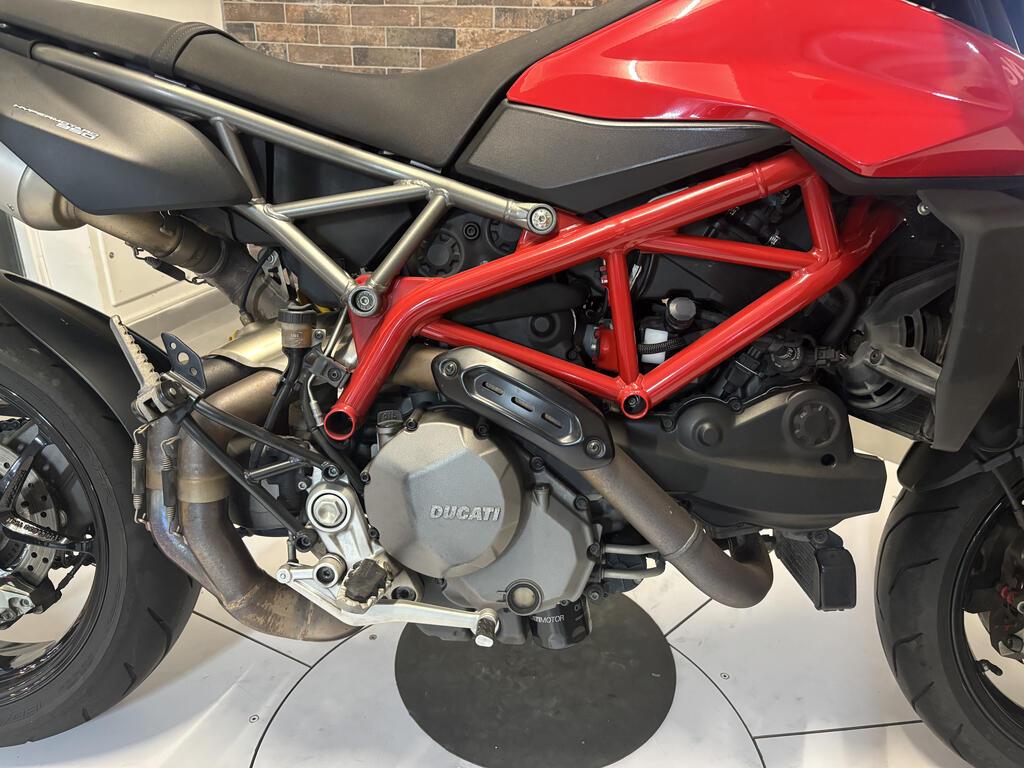 HYPERMOTARD 950