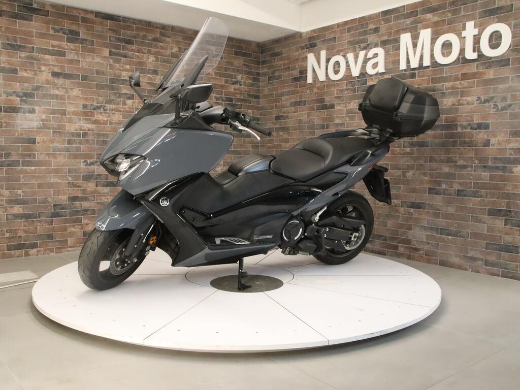 T-MAX 560