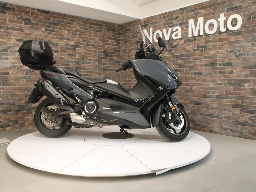 T-MAX 560