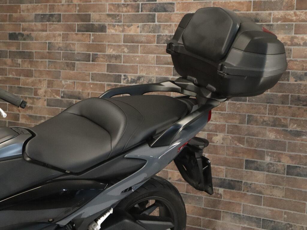 T-MAX 560