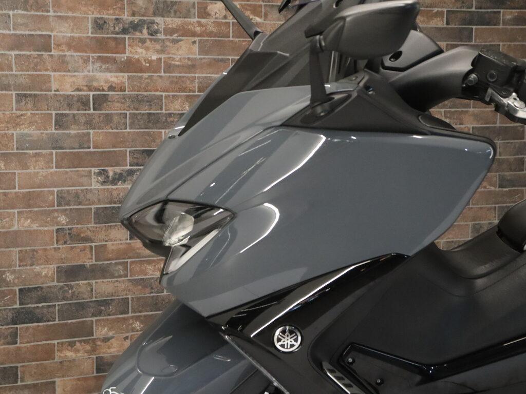 T-MAX 560