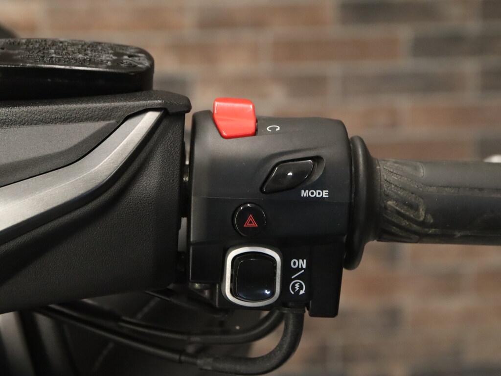 T-MAX 560