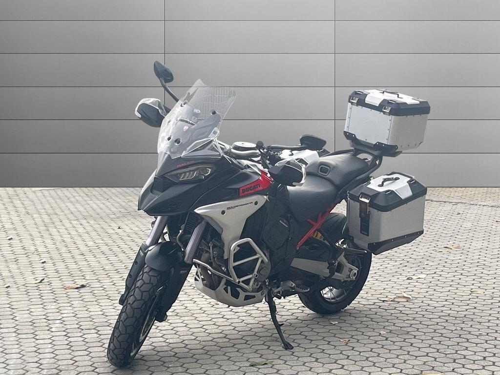 MULTISTRADA V4