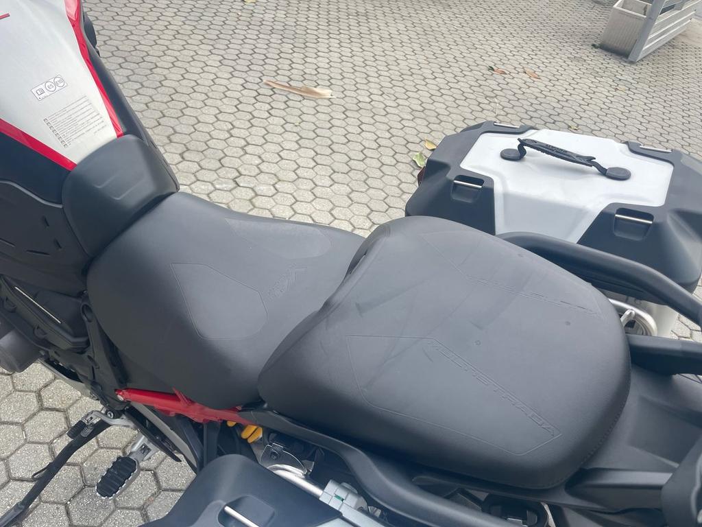MULTISTRADA V4