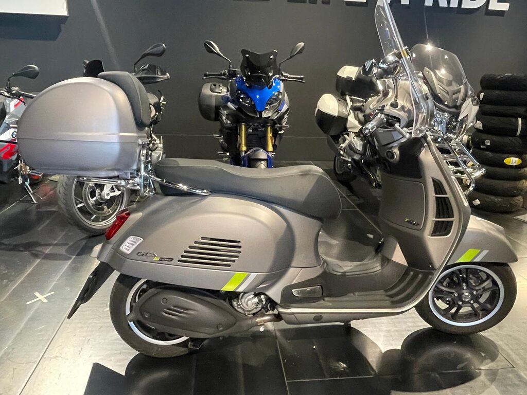 VESPA GTS 300